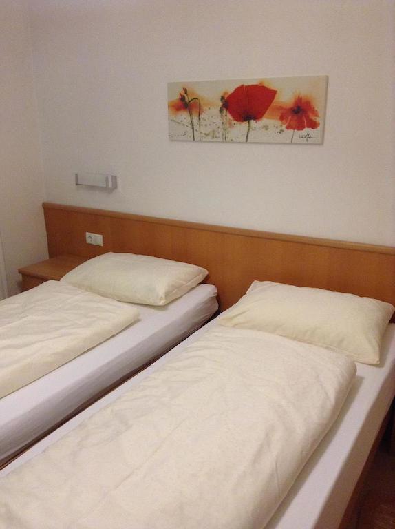 Ottenkellerhof Bolzano Room photo